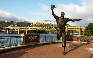 Frontal view of the Bill Mazeroski statue at PNC Park in the city of Pittsburgh – Pittsburgh, cheap car insurance in Pennsylvania