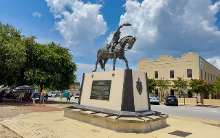 Photo of General Bernardo Galvez and the Siege of Pensacola, Florida, USA – Pensacola, cheap car insurance in Florida
